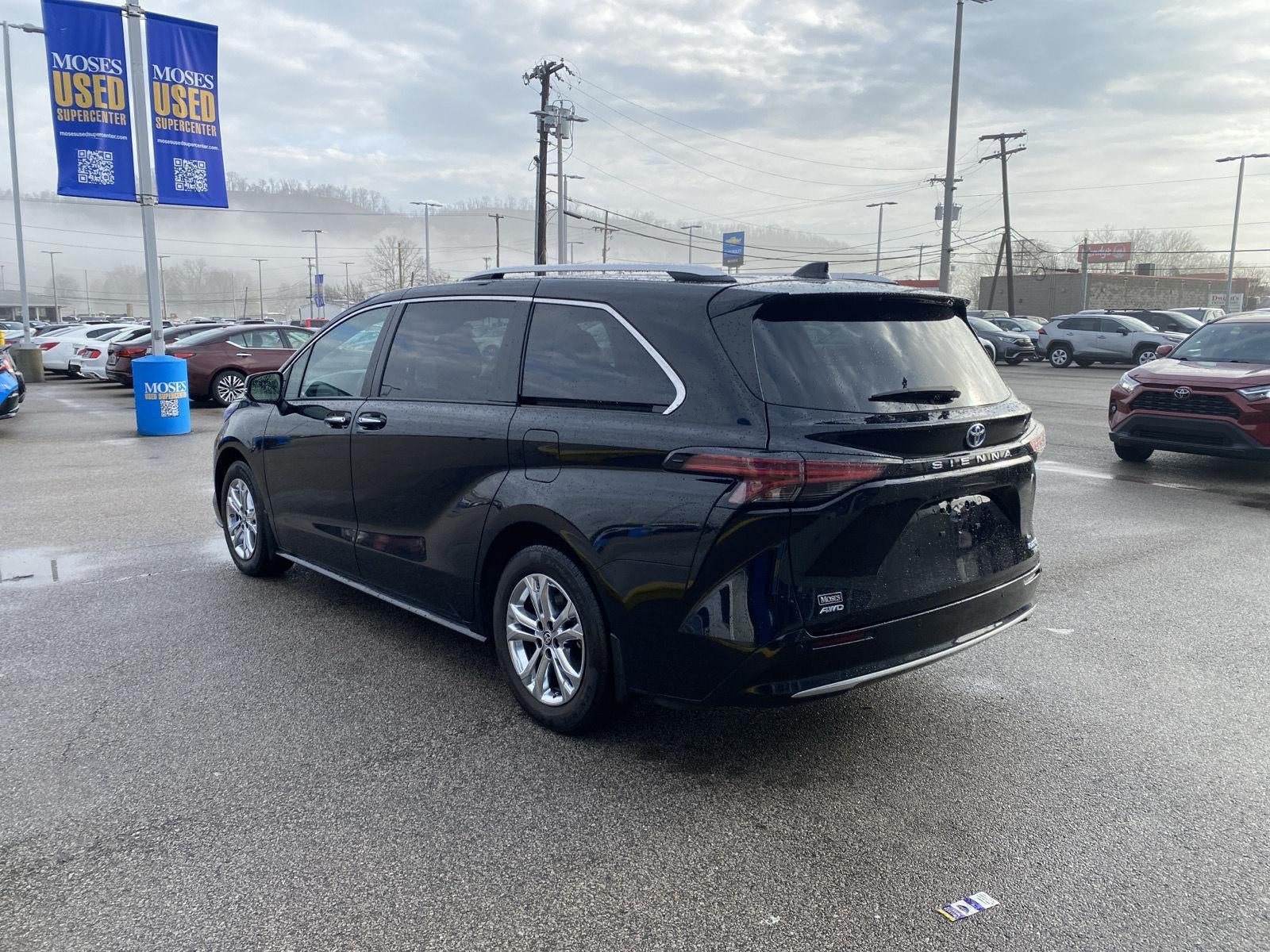 2023 Toyota Sienna Platinum 7-Passenger