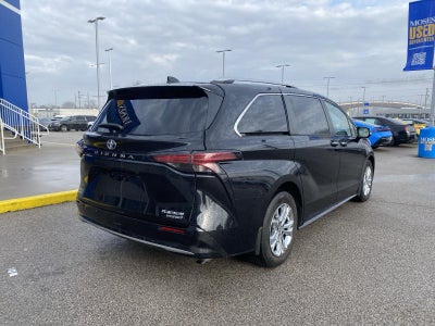 2023 Toyota Sienna Platinum 7-Passenger