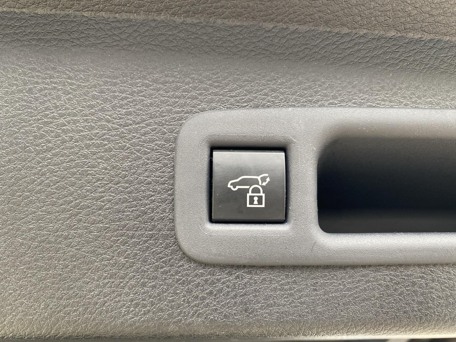 2025 Toyota Sienna Platinum 7-Passenger