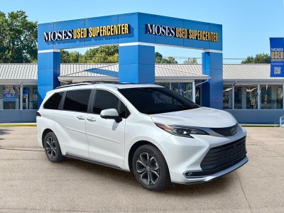 2025 Toyota Sienna Platinum 7-Passenger