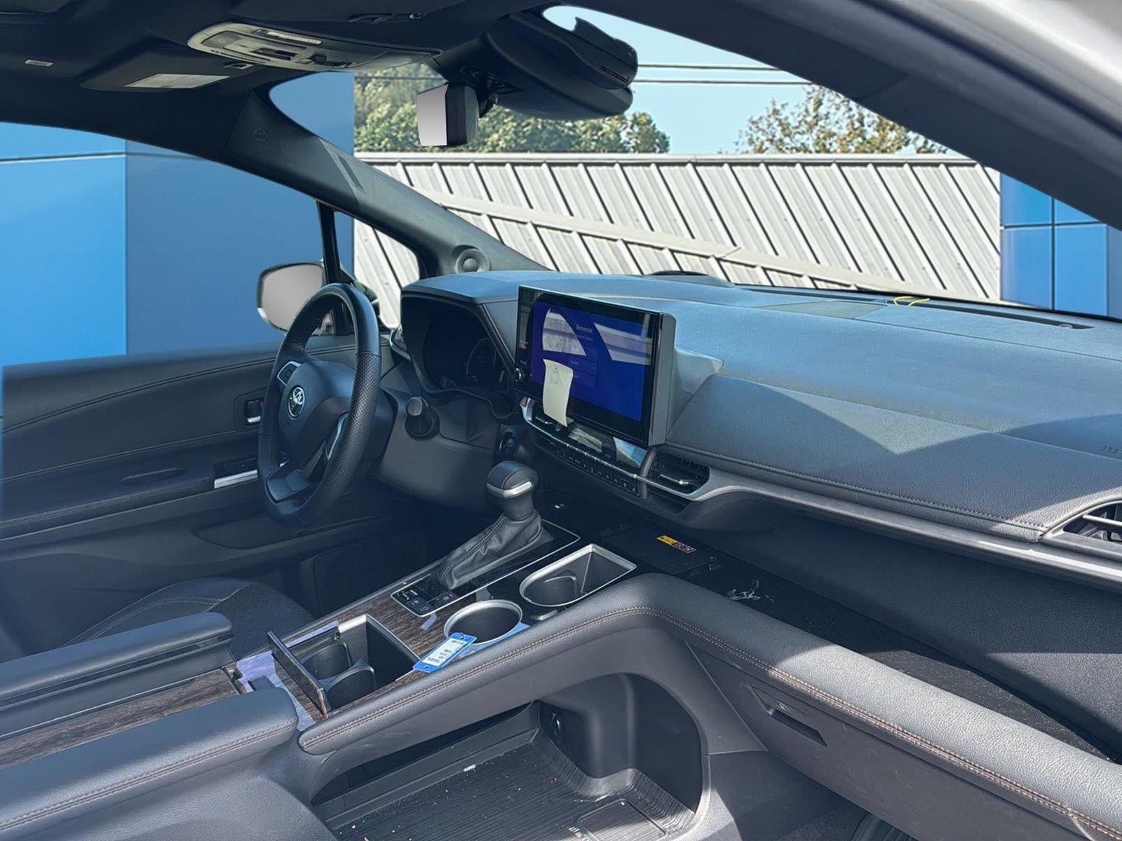 2025 Toyota Sienna Platinum 7-Passenger
