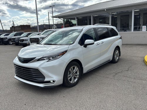 2023 Toyota Sienna Platinum 7-Passenger