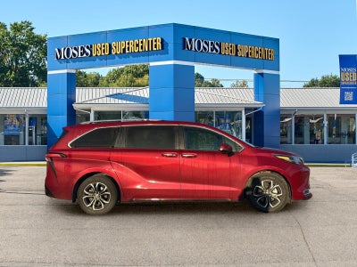 2025 Toyota Sienna Platinum 7-Passenger