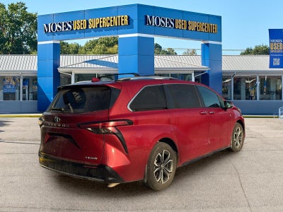 2025 Toyota Sienna Platinum 7-Passenger