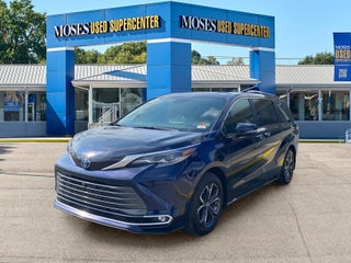 2025 Toyota SIENNA MINIVAN