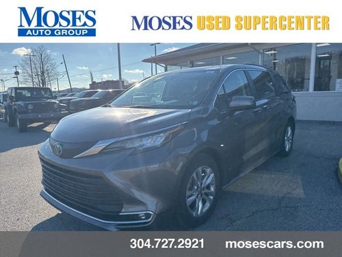 2022 Toyota Sienna XLE 7 Passenger