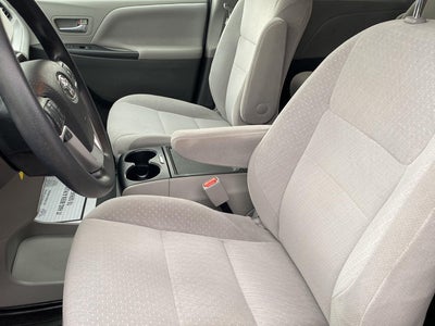 2020 Toyota Sienna LE 7-Passenger
