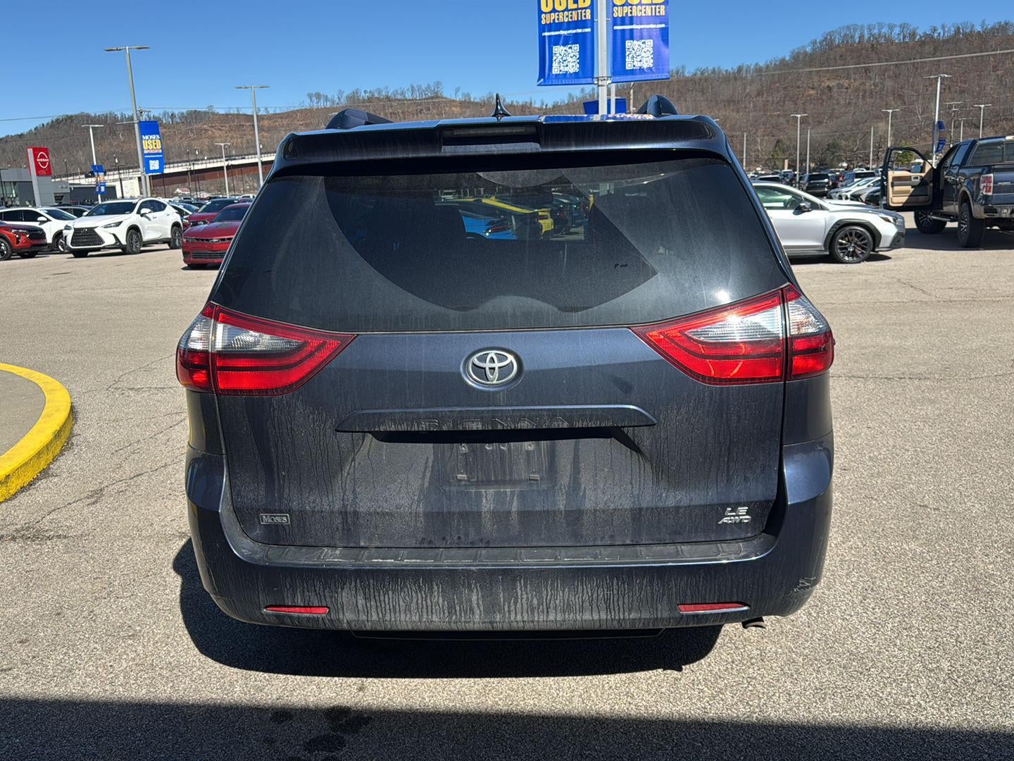 2020 Toyota Sienna LE 7 Passenger