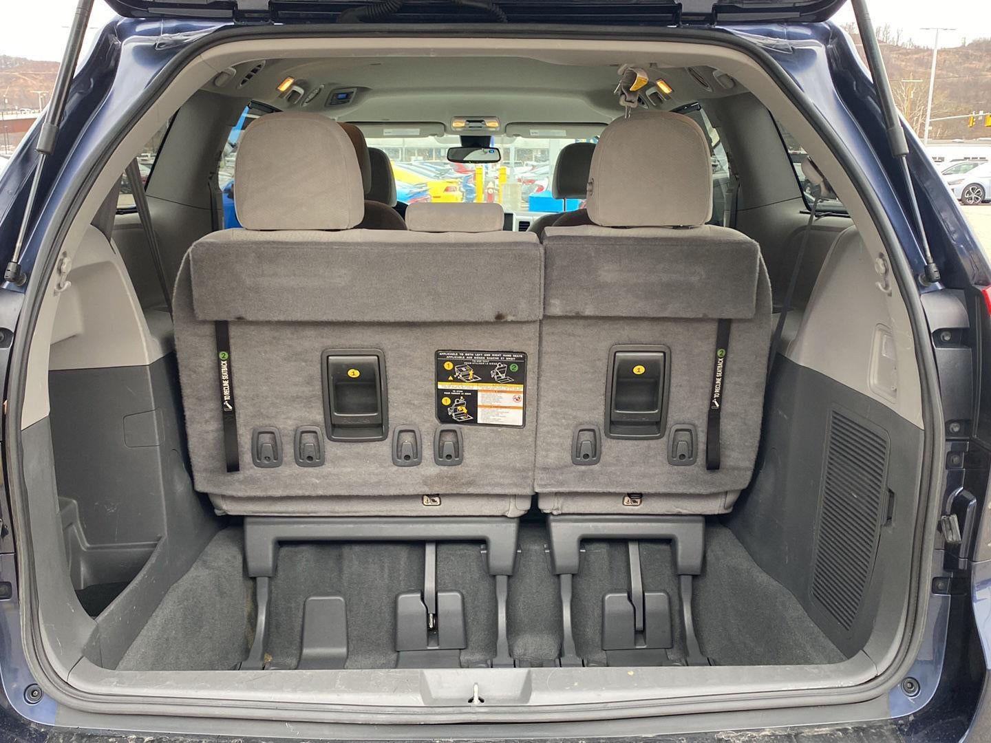 2020 Toyota Sienna LE 7-Passenger