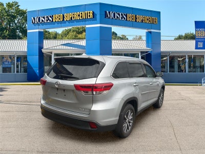 2019 Toyota HIGHLANDER Base