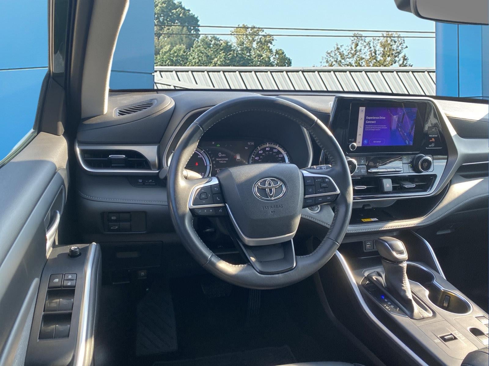 2025 Toyota Highlander Hybrid XLE