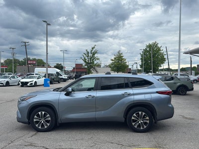 2023 Toyota Highlander Hybrid XLE