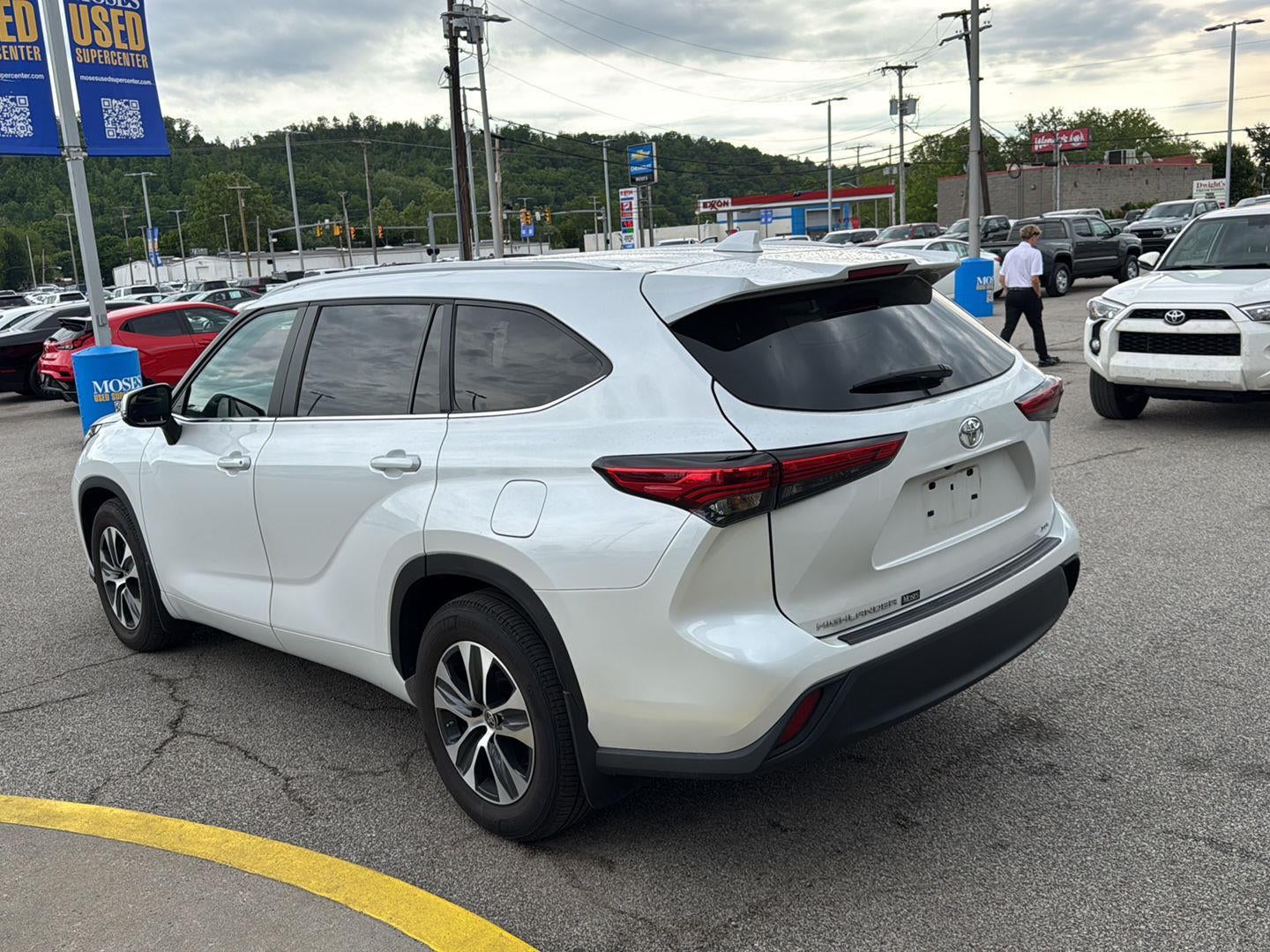 2023 Toyota Highlander XLE