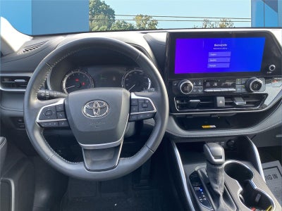 2024 Toyota Highlander XLE