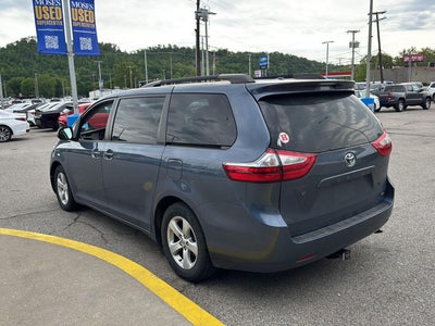2016 Toyota Sienna LE 8-Passenger