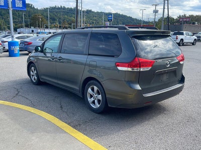 2011 Toyota Sienna LE