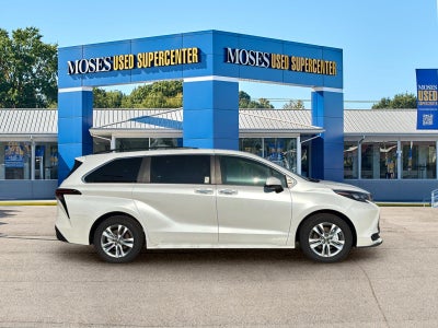 2026 Toyota Sienna XLE 7-Passenger