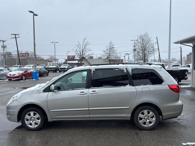 2006 Toyota SIENNA MINIVAN