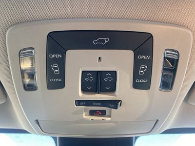 2023 Toyota Sienna Limited 7 Passenger