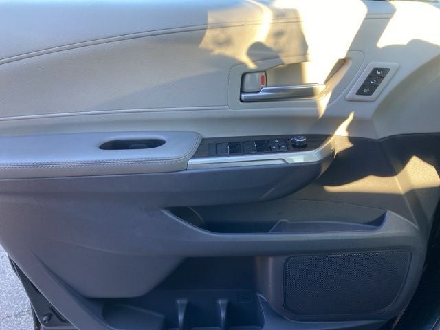 2023 Toyota Sienna Limited 7 Passenger