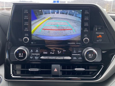 2022 Toyota Highlander LE