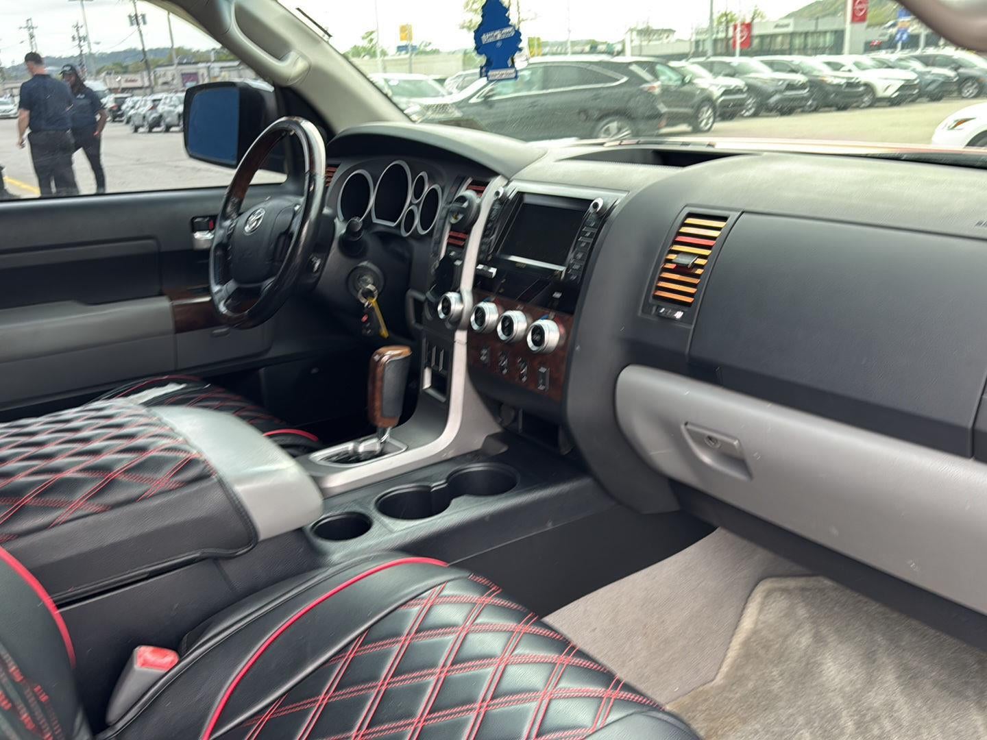 2011 Toyota Tundra Truck LTD