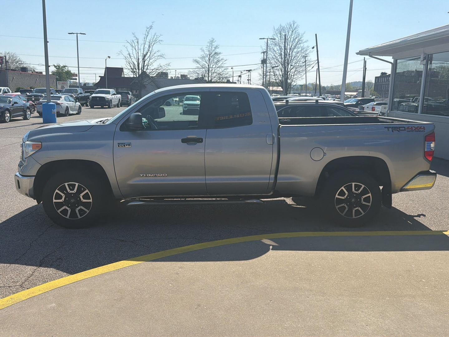 2014 Toyota Tundra SR5