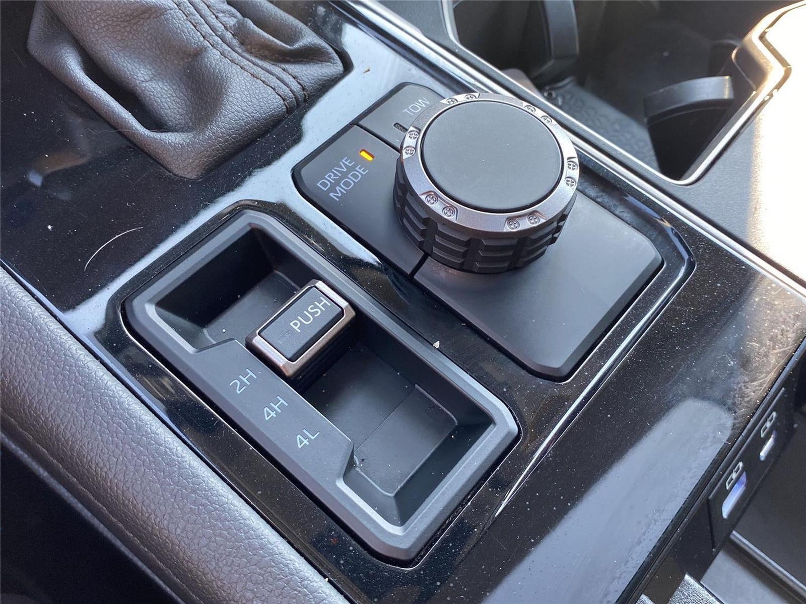 2024 Toyota TUNDRA TRUCK