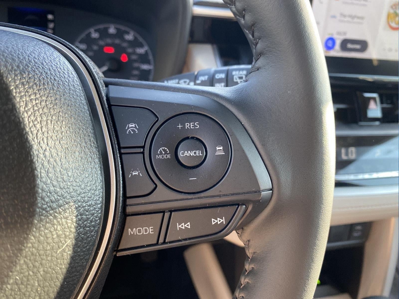 2025 Toyota Corolla Cross LE