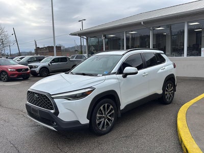 2022 Toyota Corolla Cross XLE