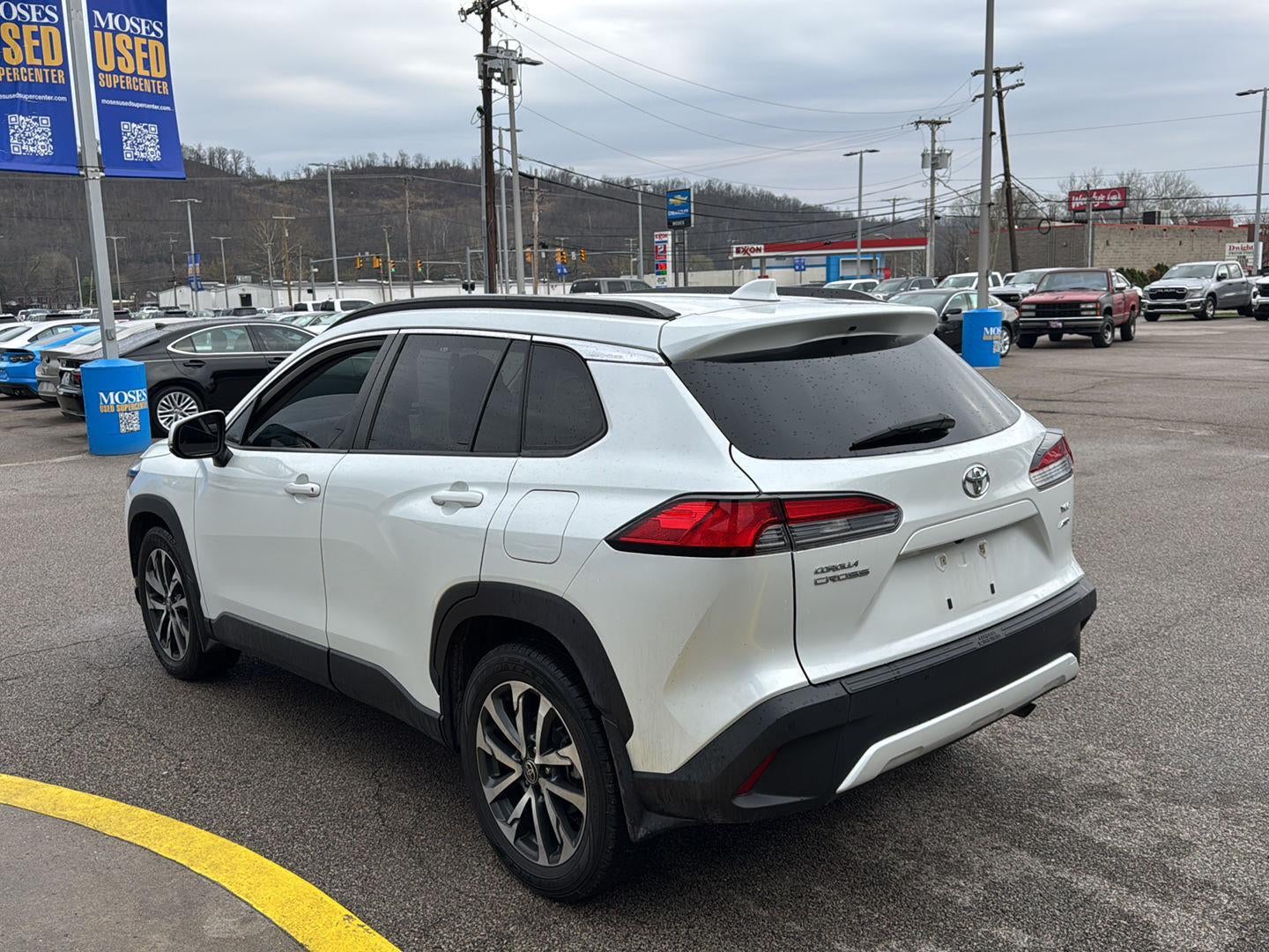 2022 Toyota Corolla Cross XLE