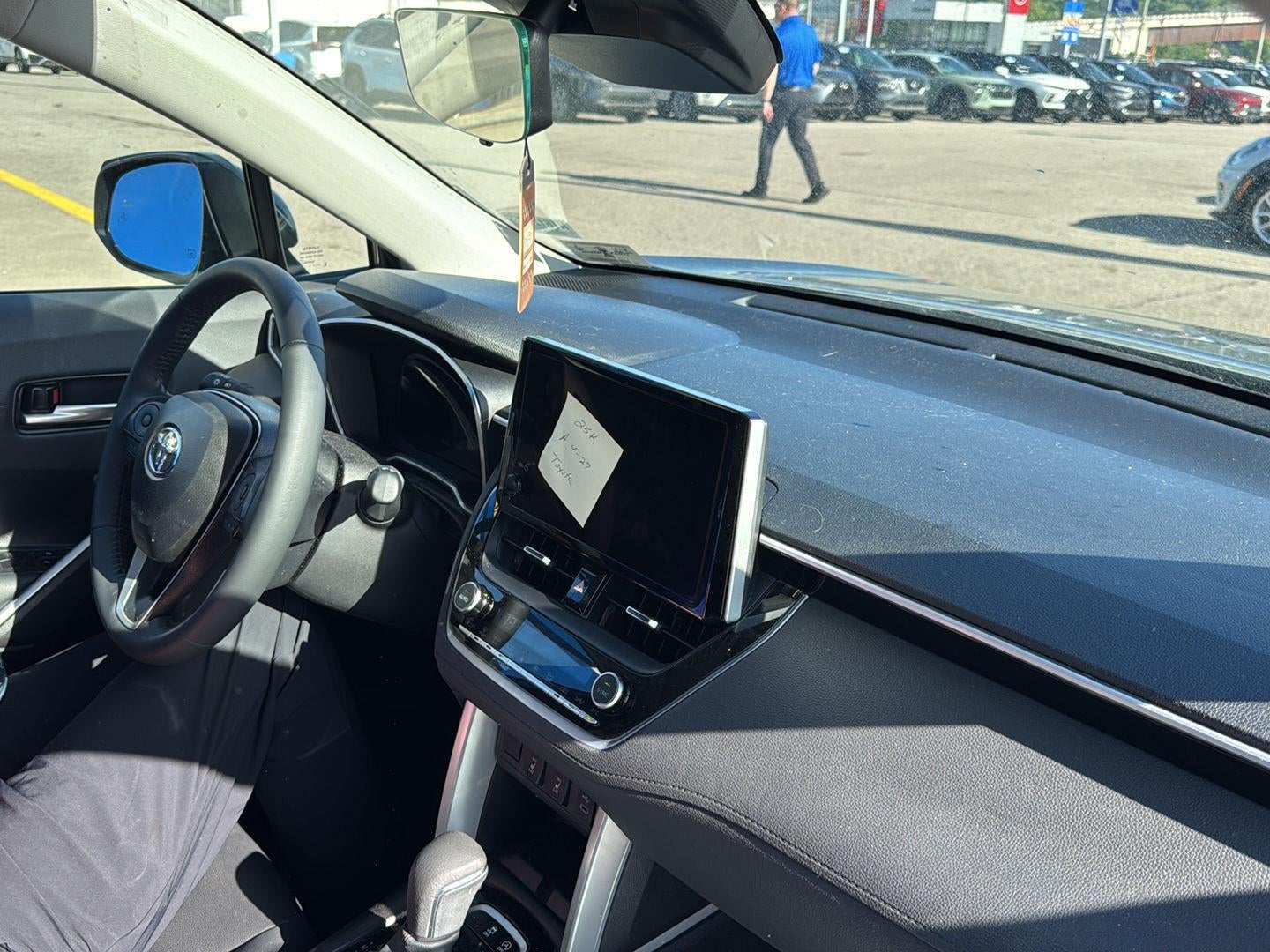 2025 Toyota Corolla Cross XLE