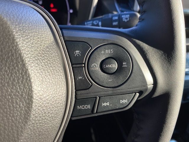 2024 Toyota Corolla Cross XLE