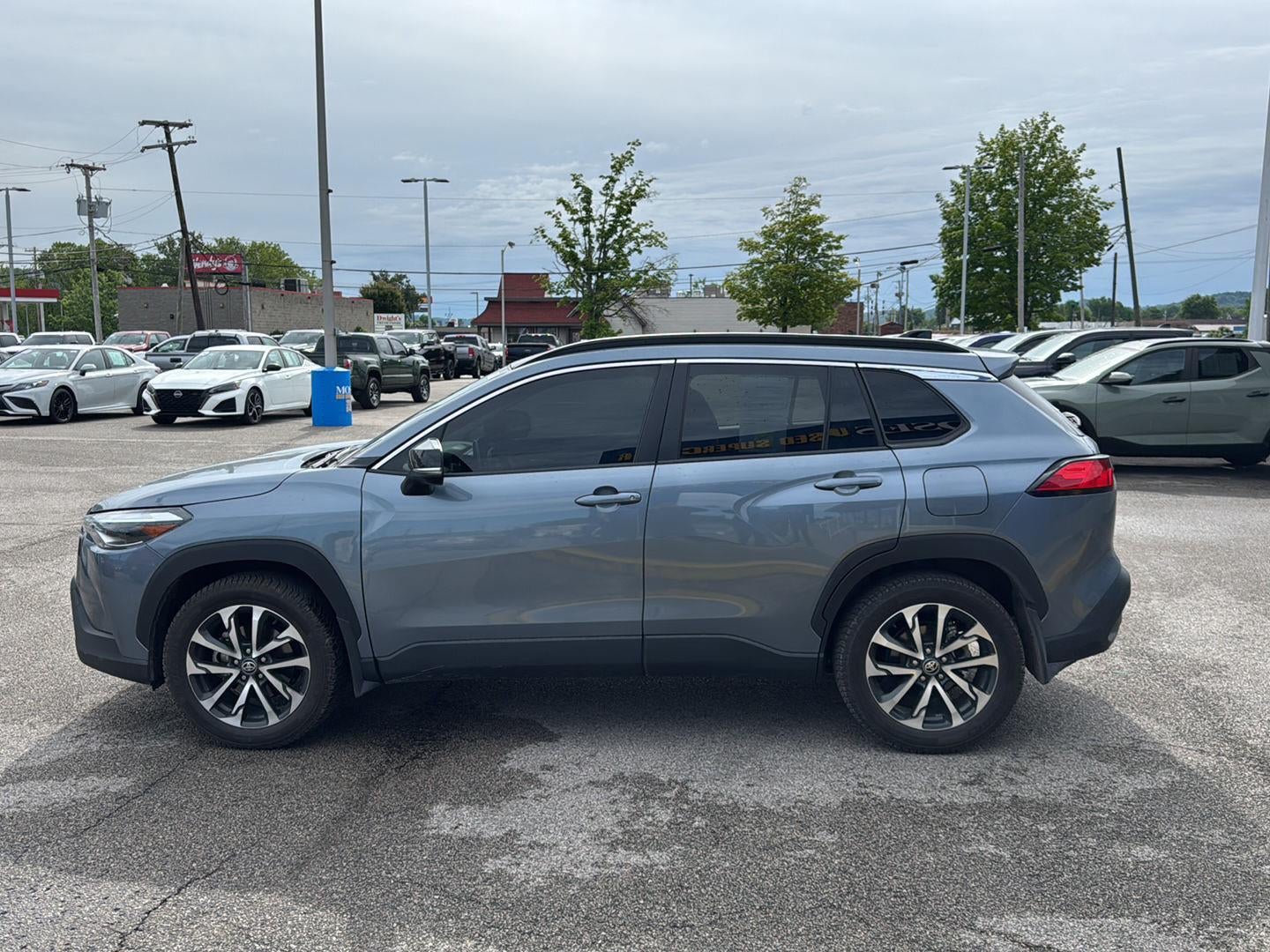 2025 Toyota Corolla Cross XLE
