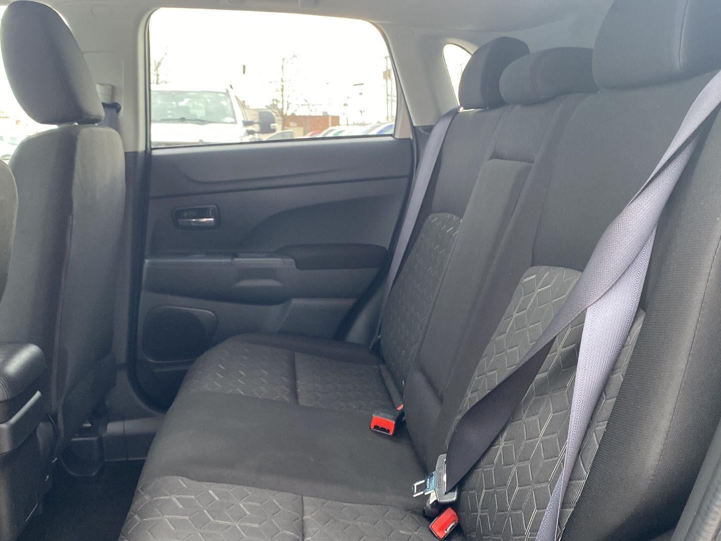 2024 Mitsubishi Outlander Sport ES