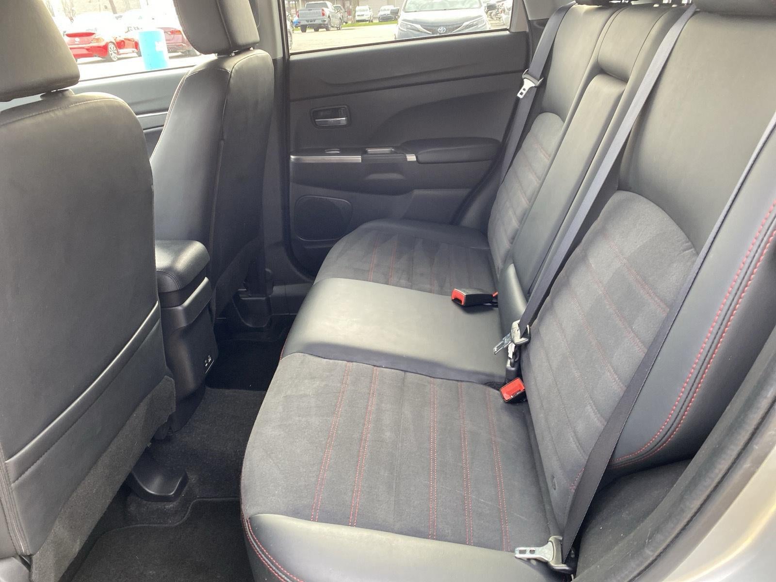 2025 Mitsubishi Outlander Sport SE