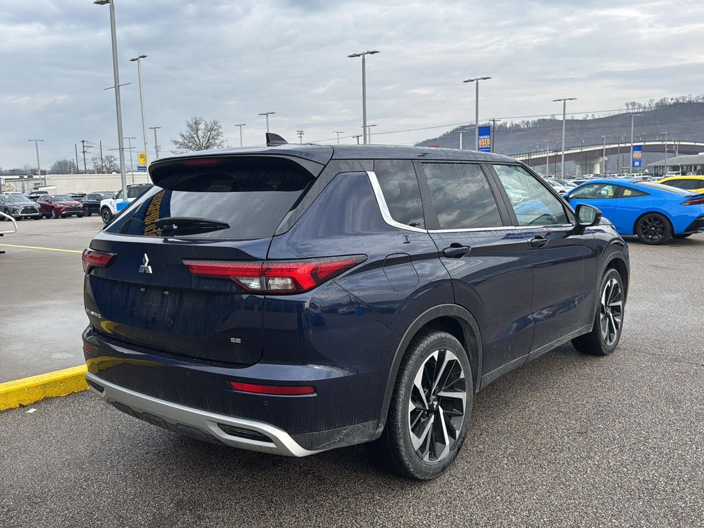 2024 Mitsubishi Outlander SE