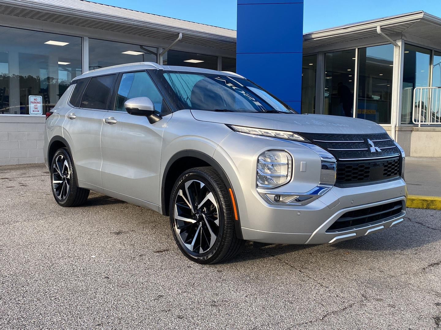 2022 Mitsubishi Outlander SEL Launch Edition