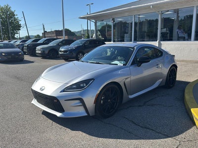 2024 Toyota GR86 Premium