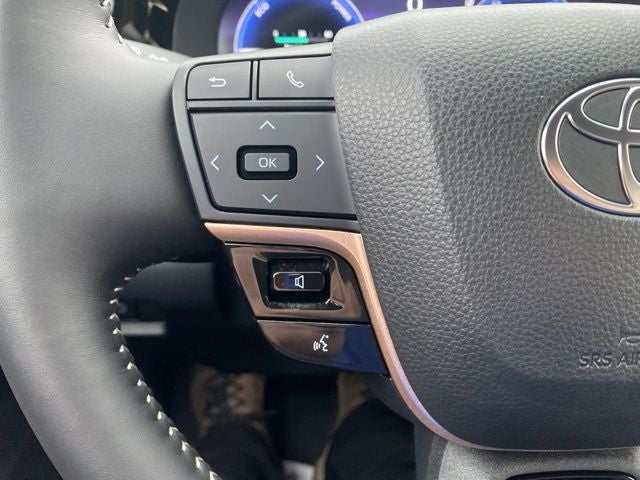 2025 Toyota Crown Signia Limited