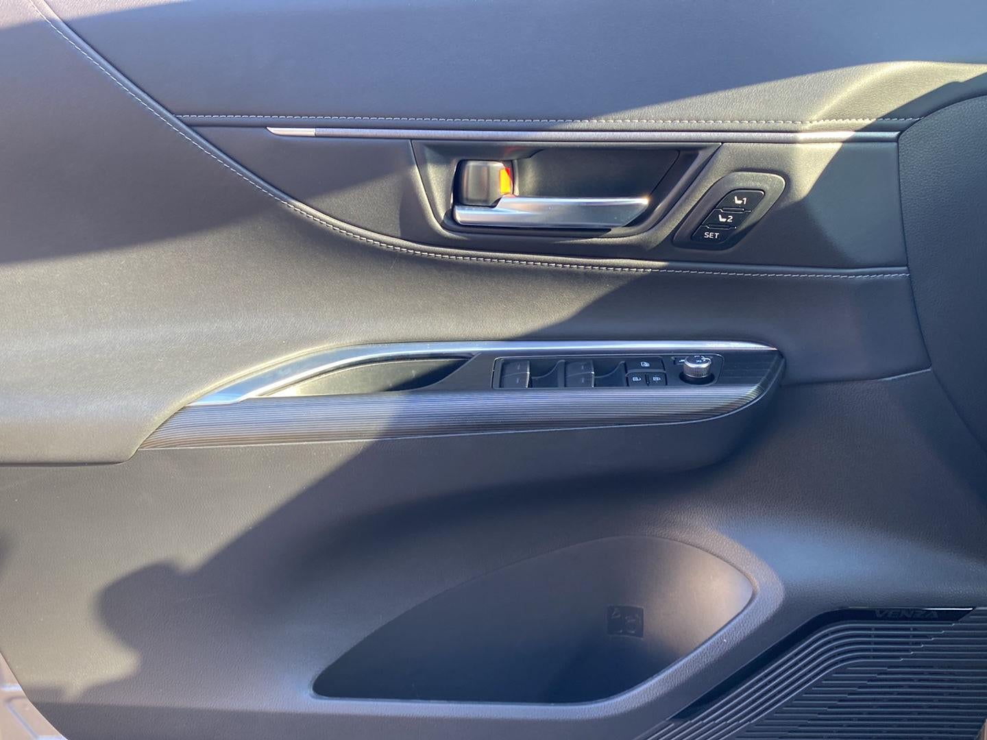 2023 Toyota Venza Limited