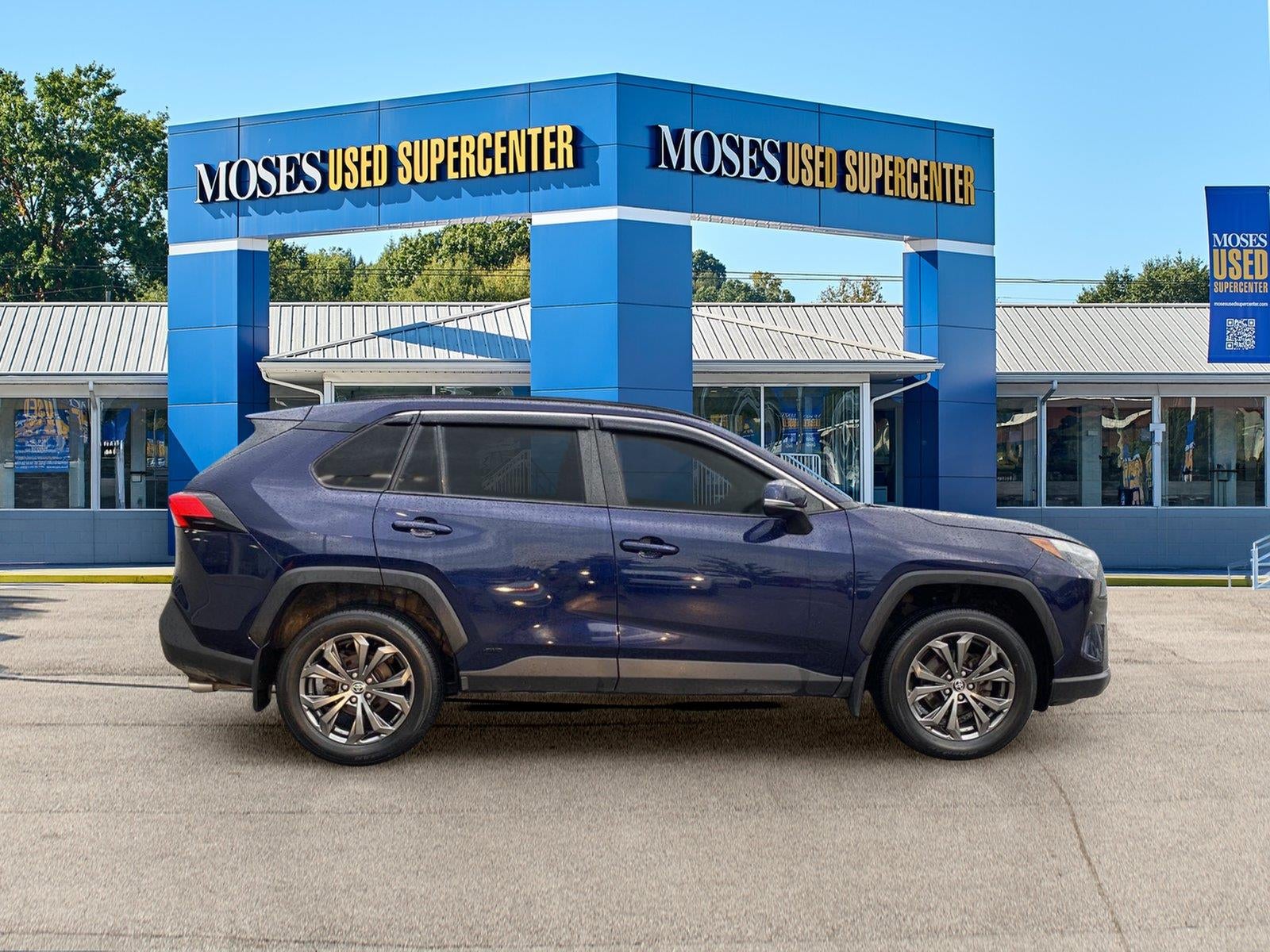 2023 Toyota RAV4 Hybrid XLE Premium
