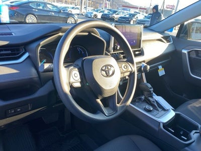 2025 Toyota RAV4 Hybrid LE