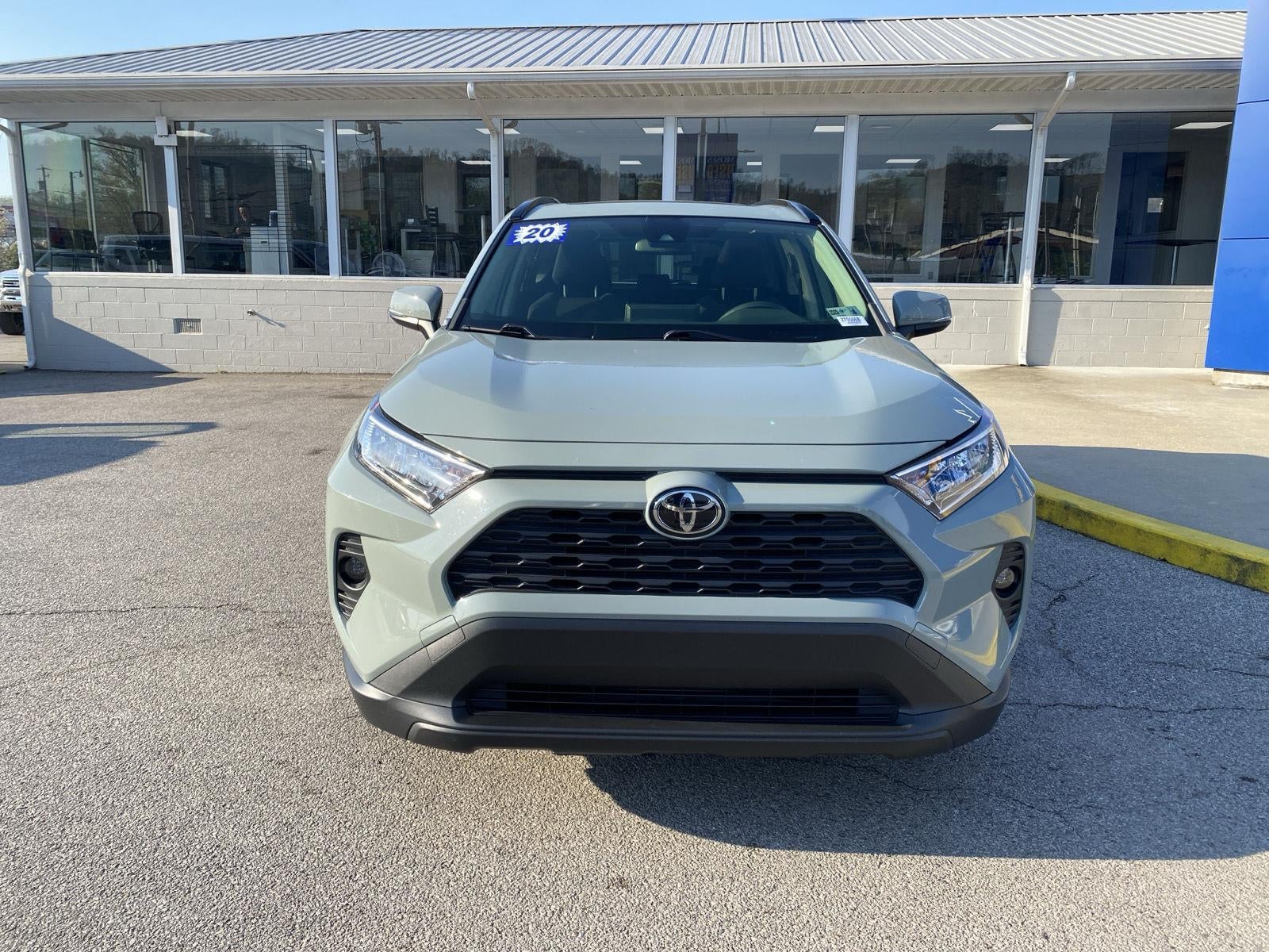 2020 Toyota RAV4 XLE