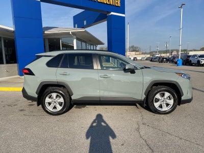 2020 Toyota RAV4 XLE