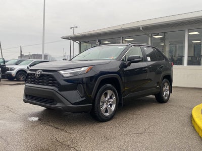 2025 Toyota RAV4 Hybrid XLE