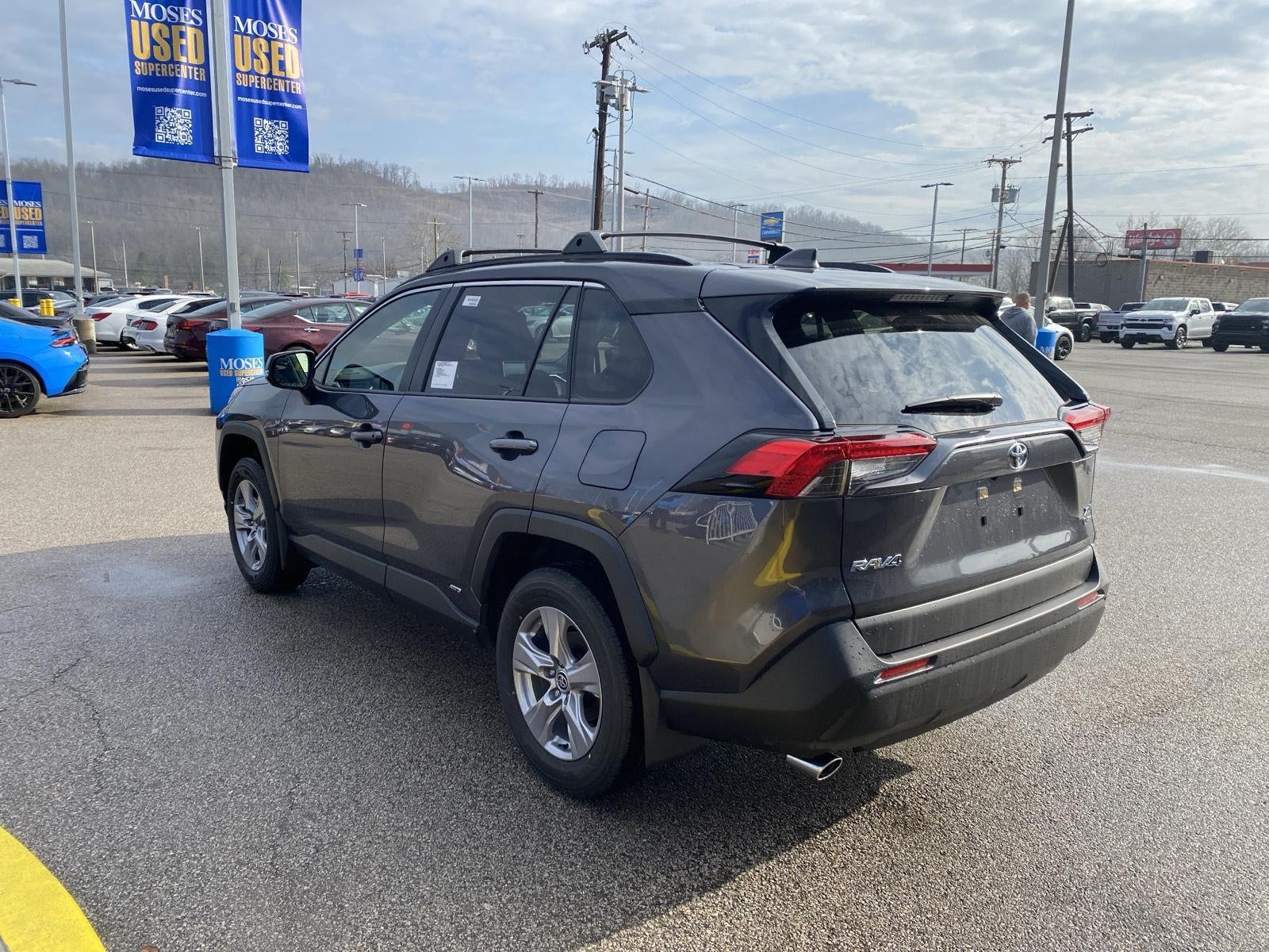 2025 Toyota RAV4 Hybrid XLE