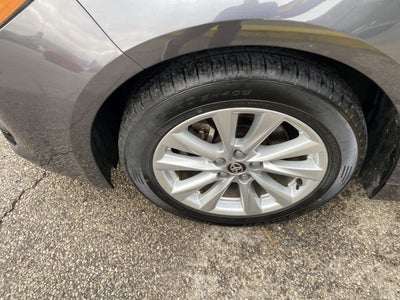 2025 Toyota Corolla Hatchback SE