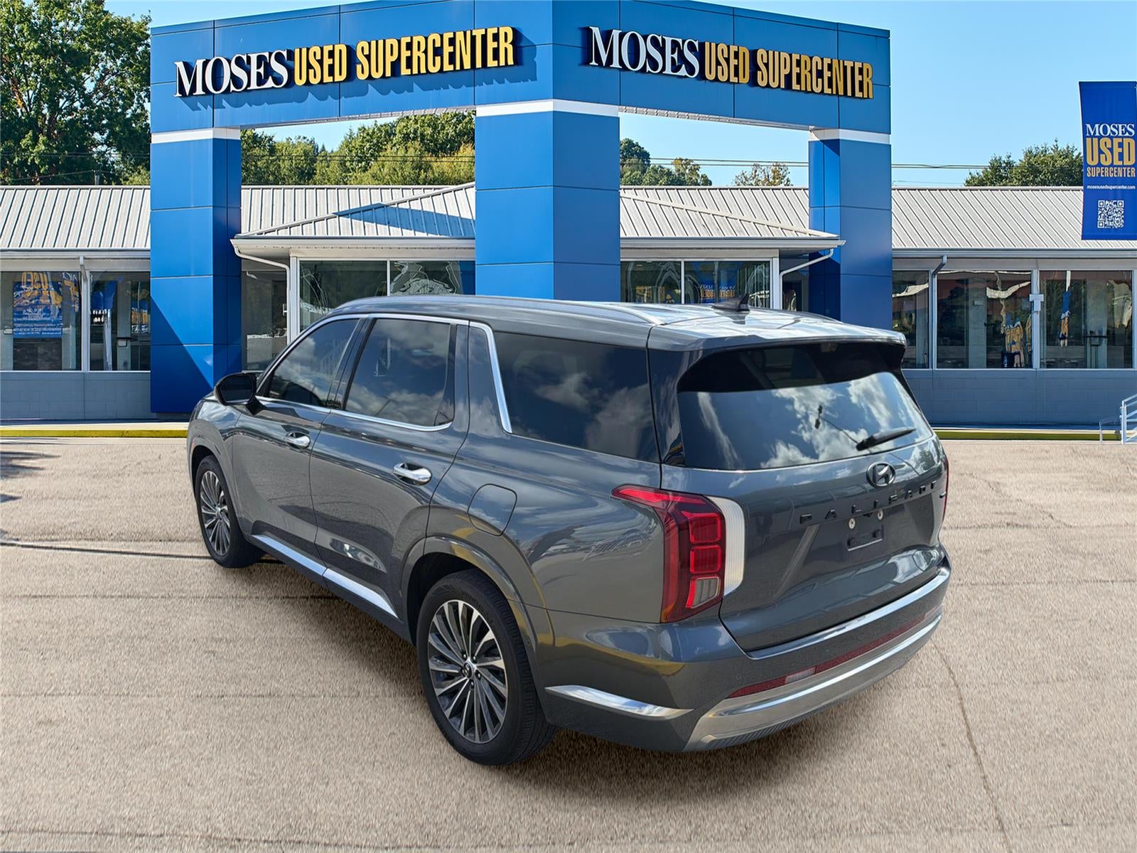 2025 Hyundai PALISADE Base