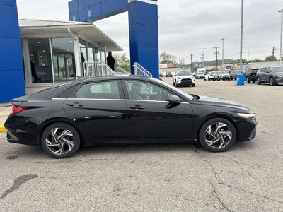 2024 Hyundai Elantra Limited